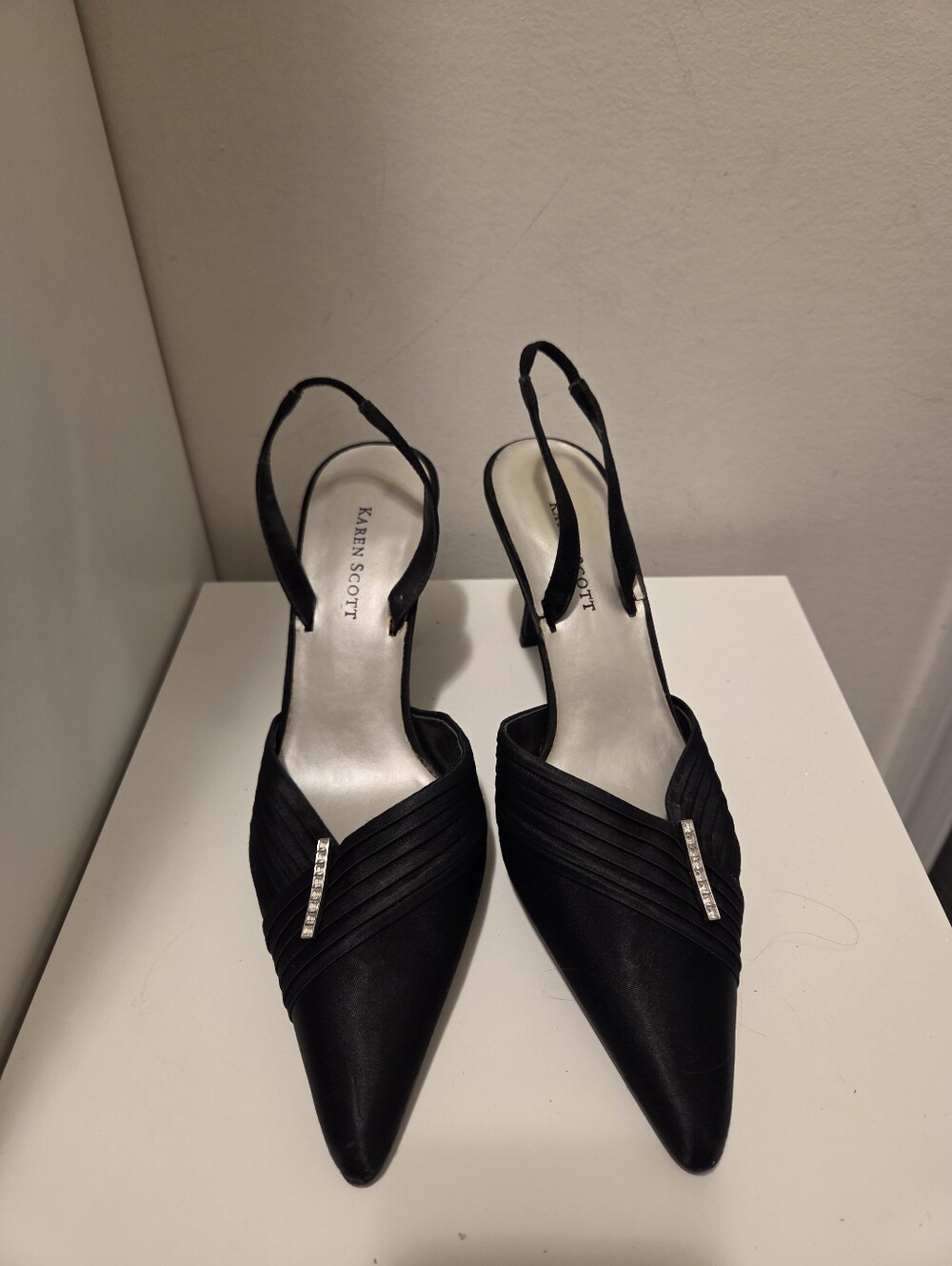 Karen Scott Black Satin Pointed Slingback Heels with Rhinestone Accent Size 8M.